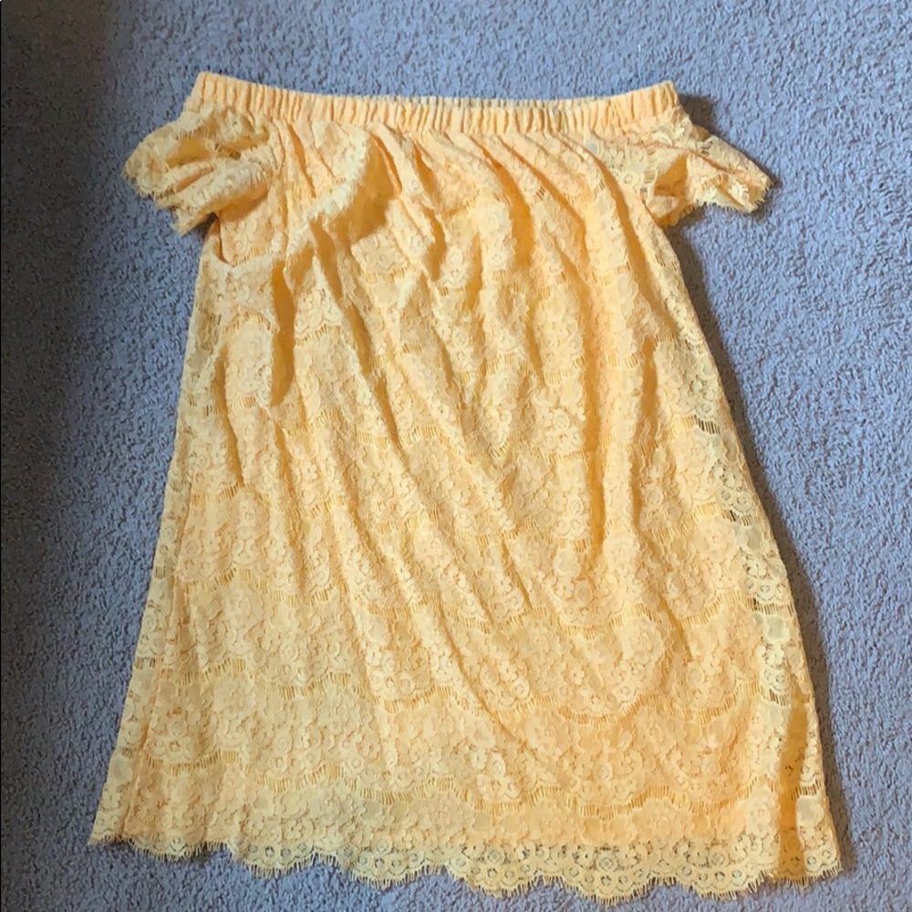 Off the shoulder sun dress!